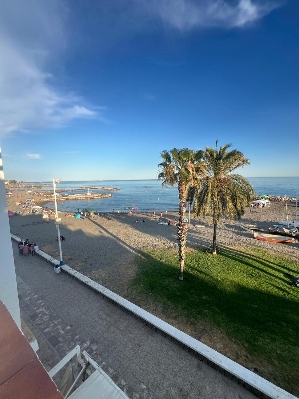 La Buhardilla De Pedregalejo Daire Málaga Dış mekan fotoğraf